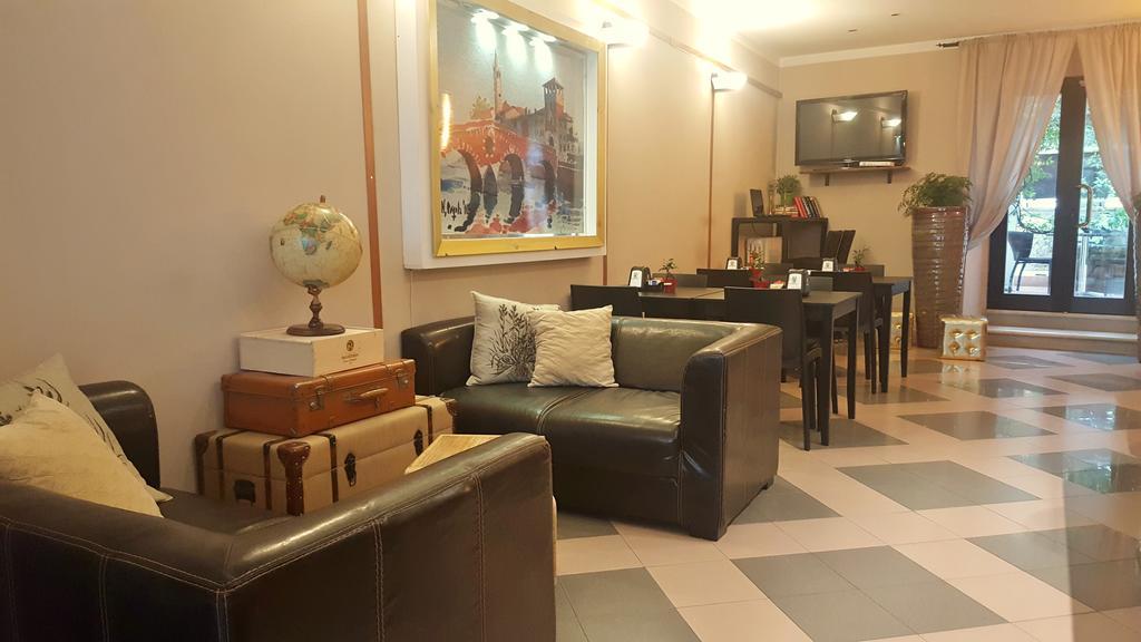 Boutique Hotel Corte Malaspina Castelnuovo del Garda Kültér fotó