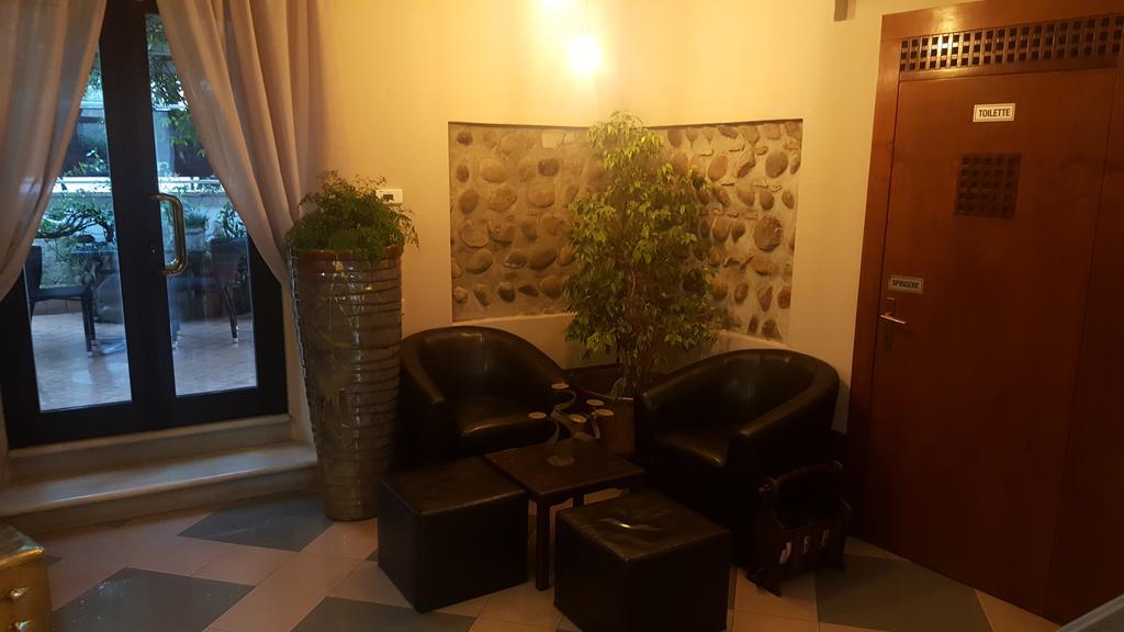 Boutique Hotel Corte Malaspina Castelnuovo del Garda Kültér fotó