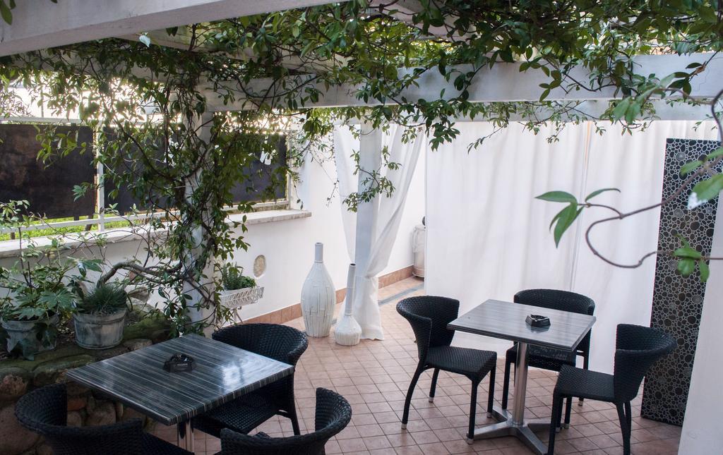 Boutique Hotel Corte Malaspina Castelnuovo del Garda Kültér fotó