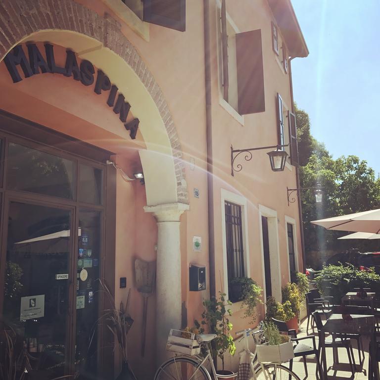 Boutique Hotel Corte Malaspina Castelnuovo del Garda Kültér fotó