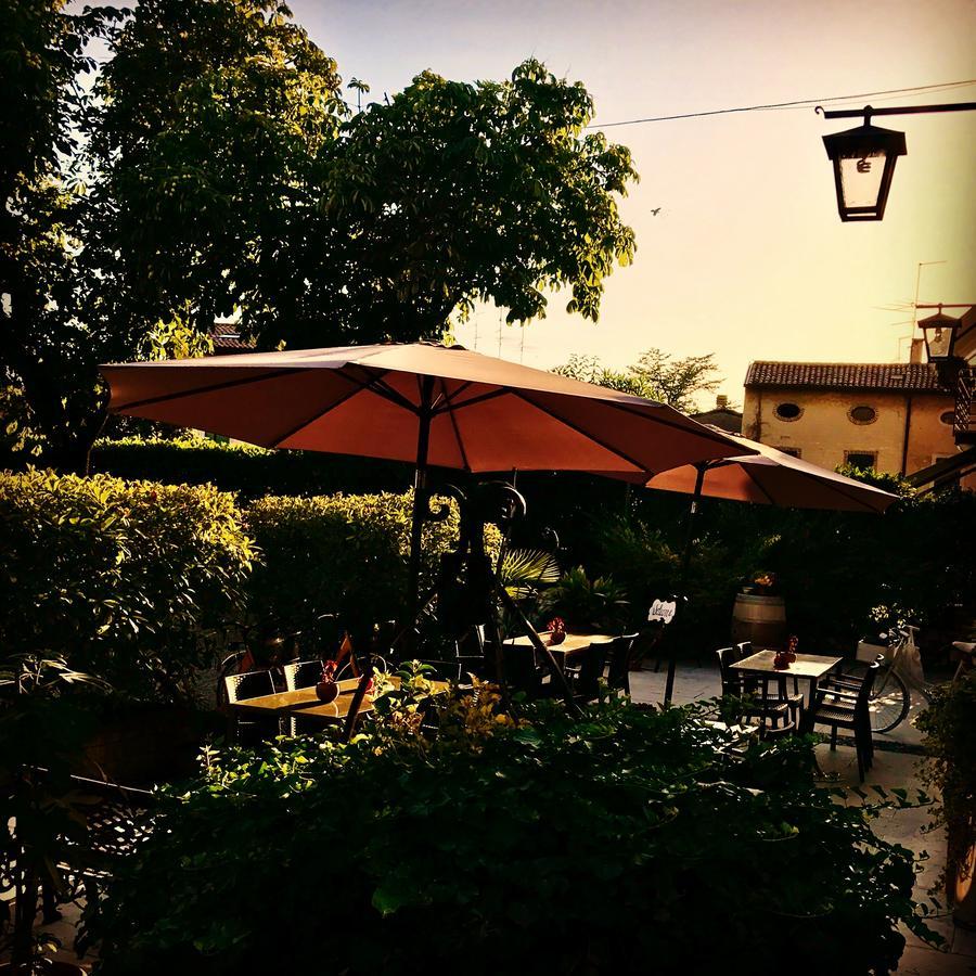 Boutique Hotel Corte Malaspina Castelnuovo del Garda Kültér fotó